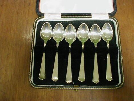 A set of 6 silver teaspoons