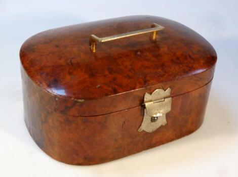 A 19thC walnut jewellery casket