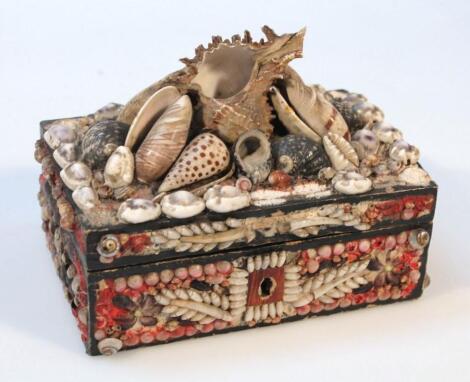 A 19thC shellwork casket