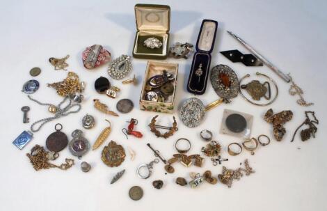 Various costume jewellery