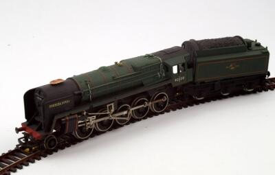 A Hornby Railways 2-10-0 class 9F Evening Star locomotive