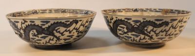 A pair of Chinese blue and white porcelain bowls