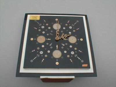 A 1970's Darner Craft table timepiece