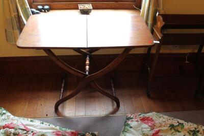 A 19thC beech and mahogany coaching table