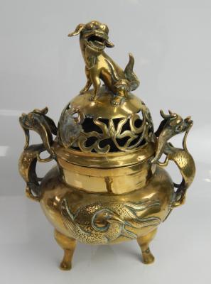 A 19thC Chinese brass censer vase and cover