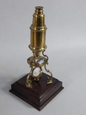 An early 19thC brass and mahogany Culpeper style microscope - 3