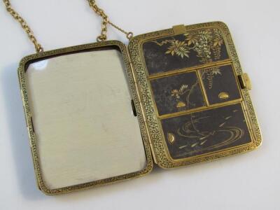 A Japanese travelling pocket vanity case - 2