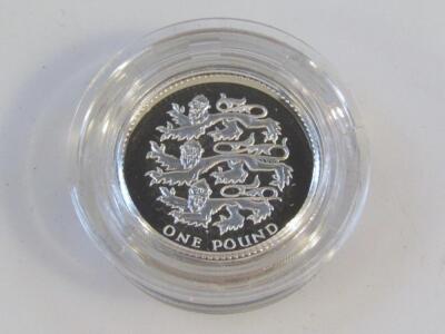 A 2002 United Kingdom silver proof pound coin - 3