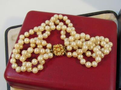 A strand of sea pearls - 2