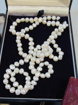 A strand of sea pearls - 3