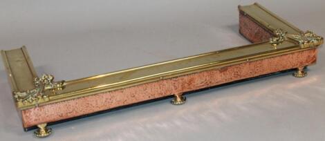 An early 20thC brass fender