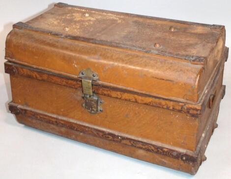 An early 20thC painted tin trunk