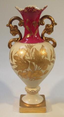 An Edwardian earthenware vase