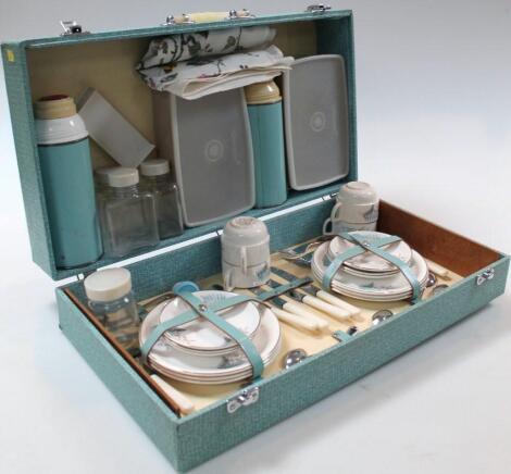 A 1960's Sirram picnic hamper