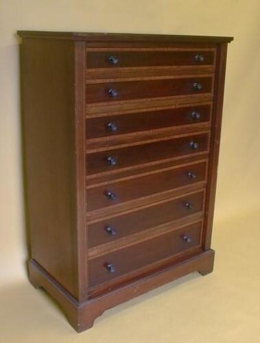 An early 20thC mahogany cross banded Wellington chest