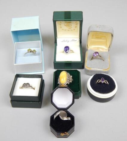 Various silver and other dress rings