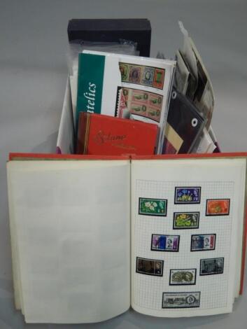 A large quantity of modern first day covers