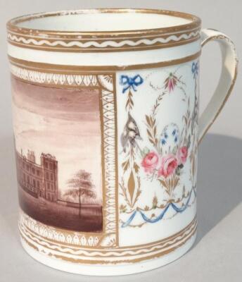 A late 18thC/early 19thC English porcelain tankard - 4