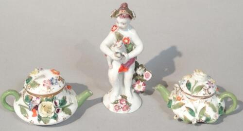 A 19thC Meissen porcelain teapot