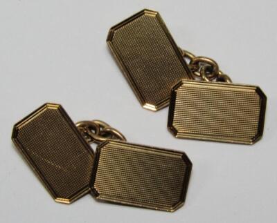 A pair of 9ct gold cufflinks