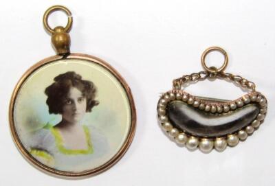 A Victorian memorial brooch