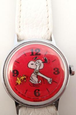 A 1965 United Feature Snoopy wristwatch - 2