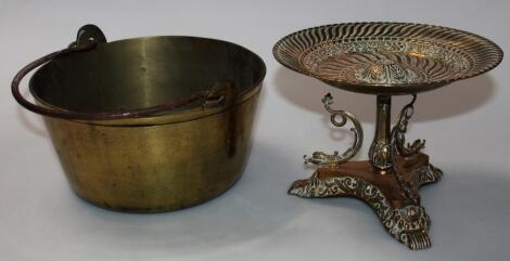 A early 20thC brass comport