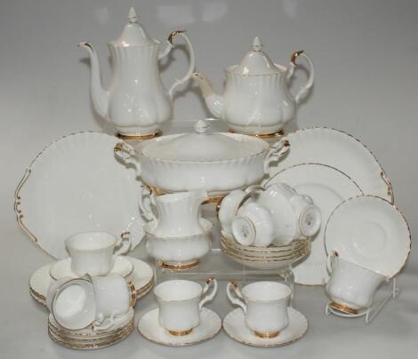 A Royal Albert Val D'or pattern part service