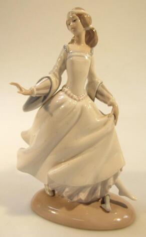 A 20thC Lladro figure of a lady