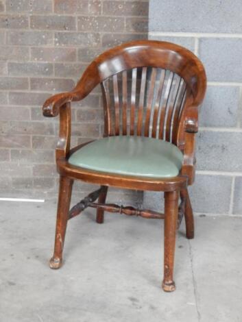 An early 20thC mahogany club office chair