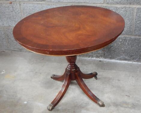 A 20thC coffee table