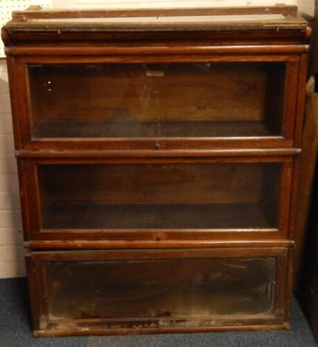 A Globe-Wernicke oak sectional bookcase