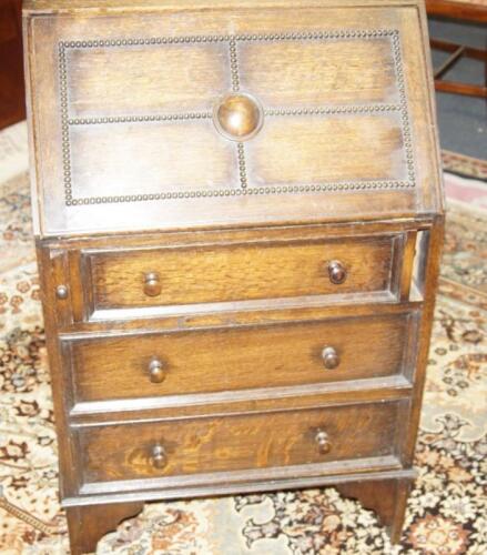 A small oak bureau