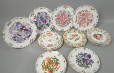 A quantity of collectors' plate