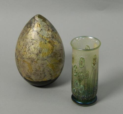 Two items of Isle of Wight glass