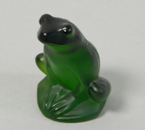 A modern Lalique green glass frog