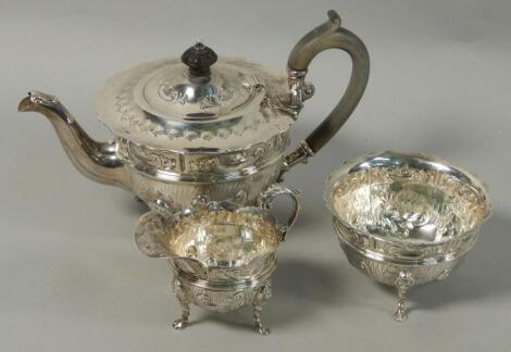 An Edwardian silver three piece tea set