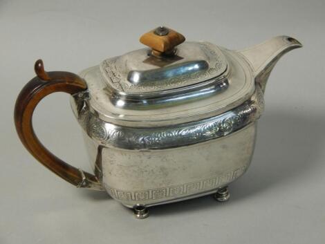 A George III silver teapot