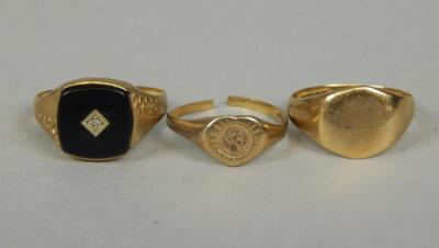 Three 9ct gold signet rings