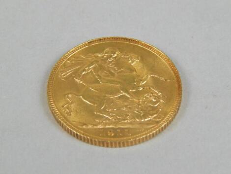 A George V gold full sovereign