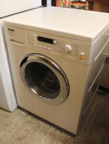 A Miele Honeycomb W5780 washing machine