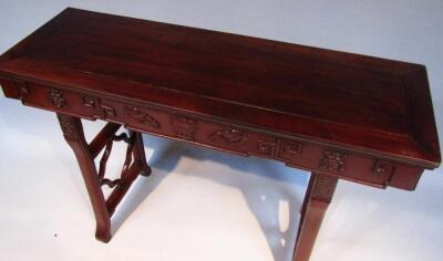 A Chinese Qing period huanghuali side table - 3