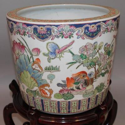 A 20thC Hong Kong earthenware jardiniere - 3