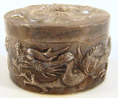 A late 19thC Chinese powder box