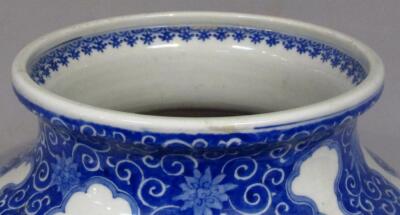 A 19thC Japanese Meiji period blue and white earthenware vase - 4