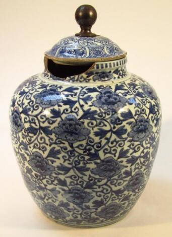 A Chinese late Ming period blue and white vase