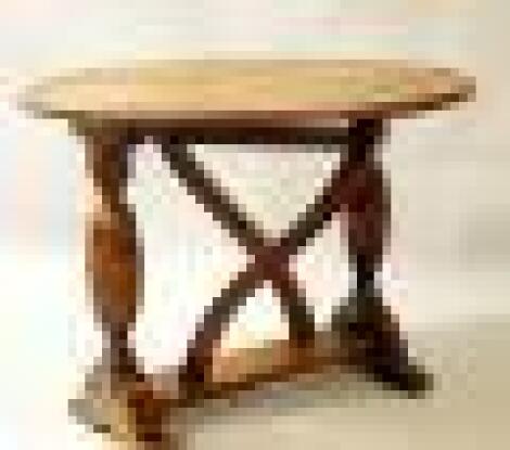 A 20thC oak gateleg table