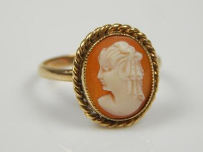 A cameo dress ring