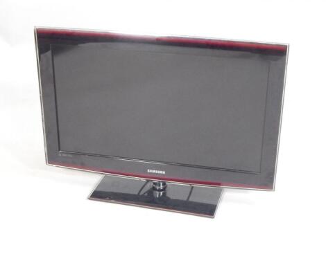 A Samsung 32" LCD TV