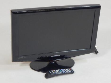 Paid £1053.11 Chq 15.1.16. A Samsung 22" LCD TV with remote